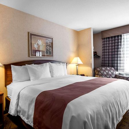 ברלינגטון Quality Inn מראה חיצוני תמונה