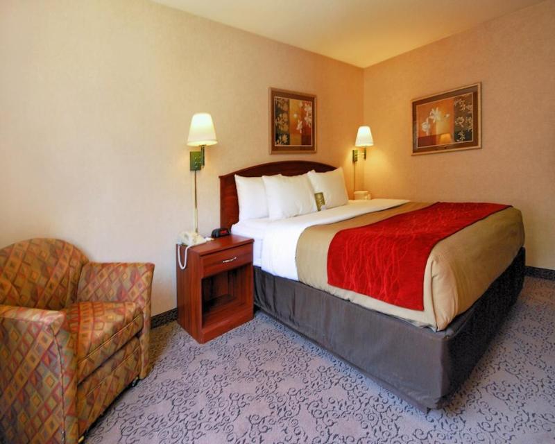 ברלינגטון Quality Inn מראה חיצוני תמונה